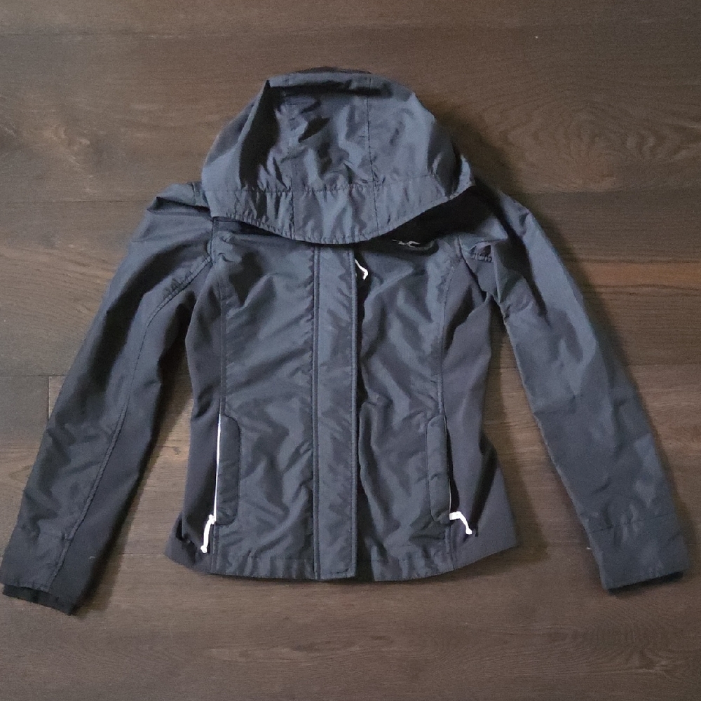 Hollister Black All-Weather Jacket Weather-Resistant Design